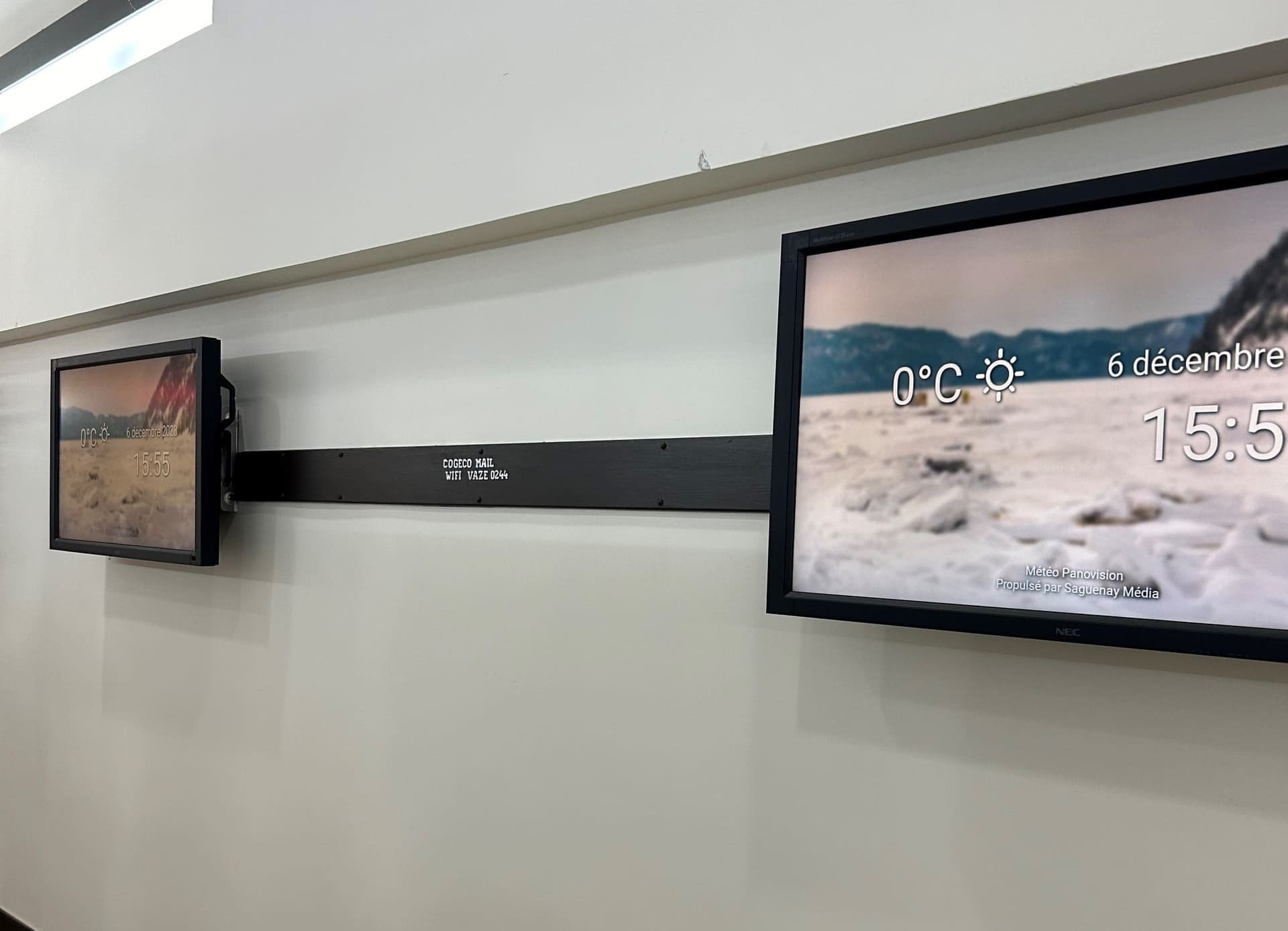 Téléviseurs ACL installés aux Galerie de La Baie - Panorama Média